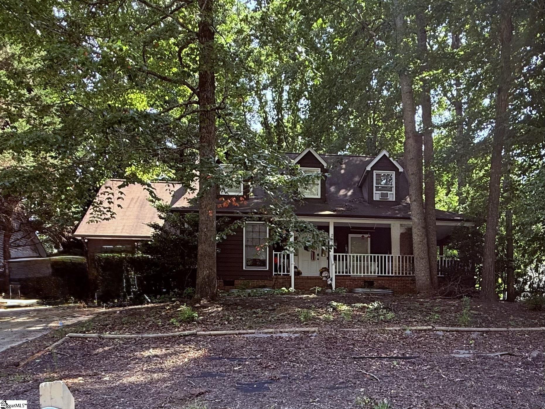 227 Hunters Wood Drive Property Photo 1