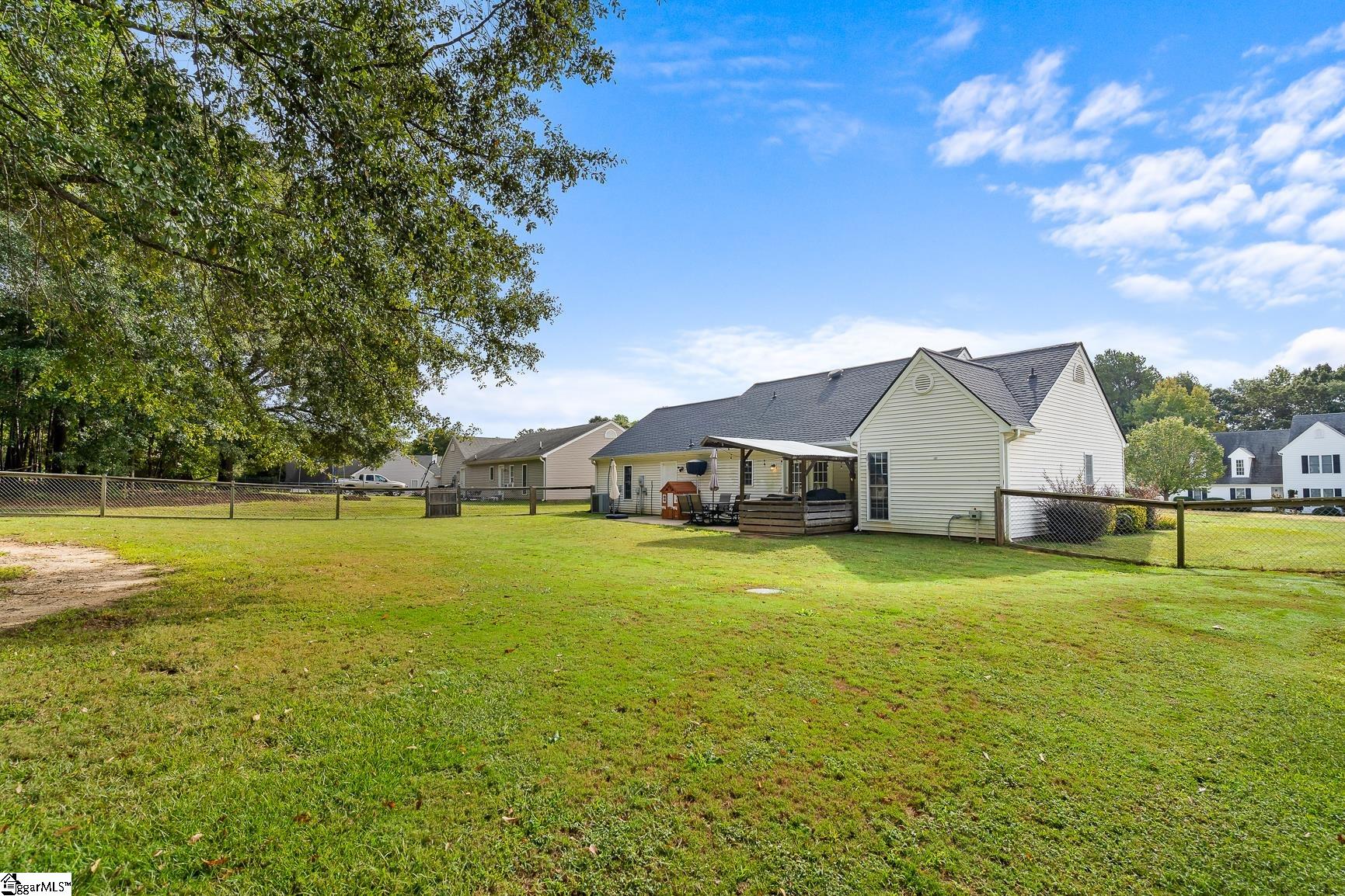190 Rock Moss Drive Property Photo 32