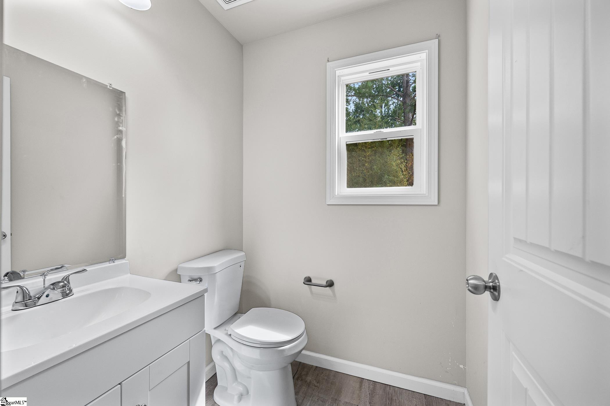445 & 447 Burns Road Property Photo 12