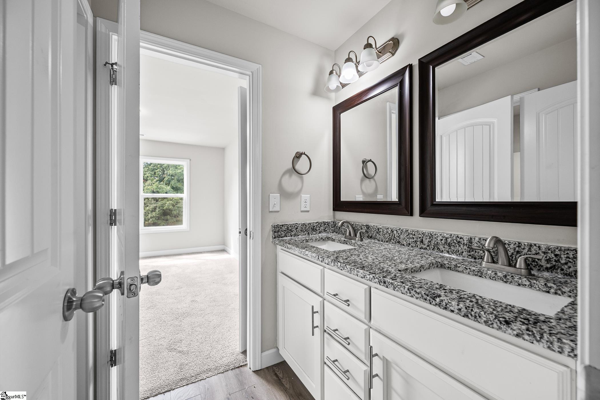 445 & 447 Burns Road Property Photo 21