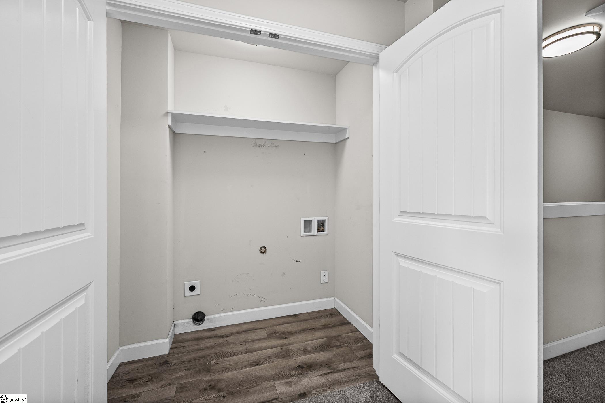 445 & 447 Burns Road Property Photo 25