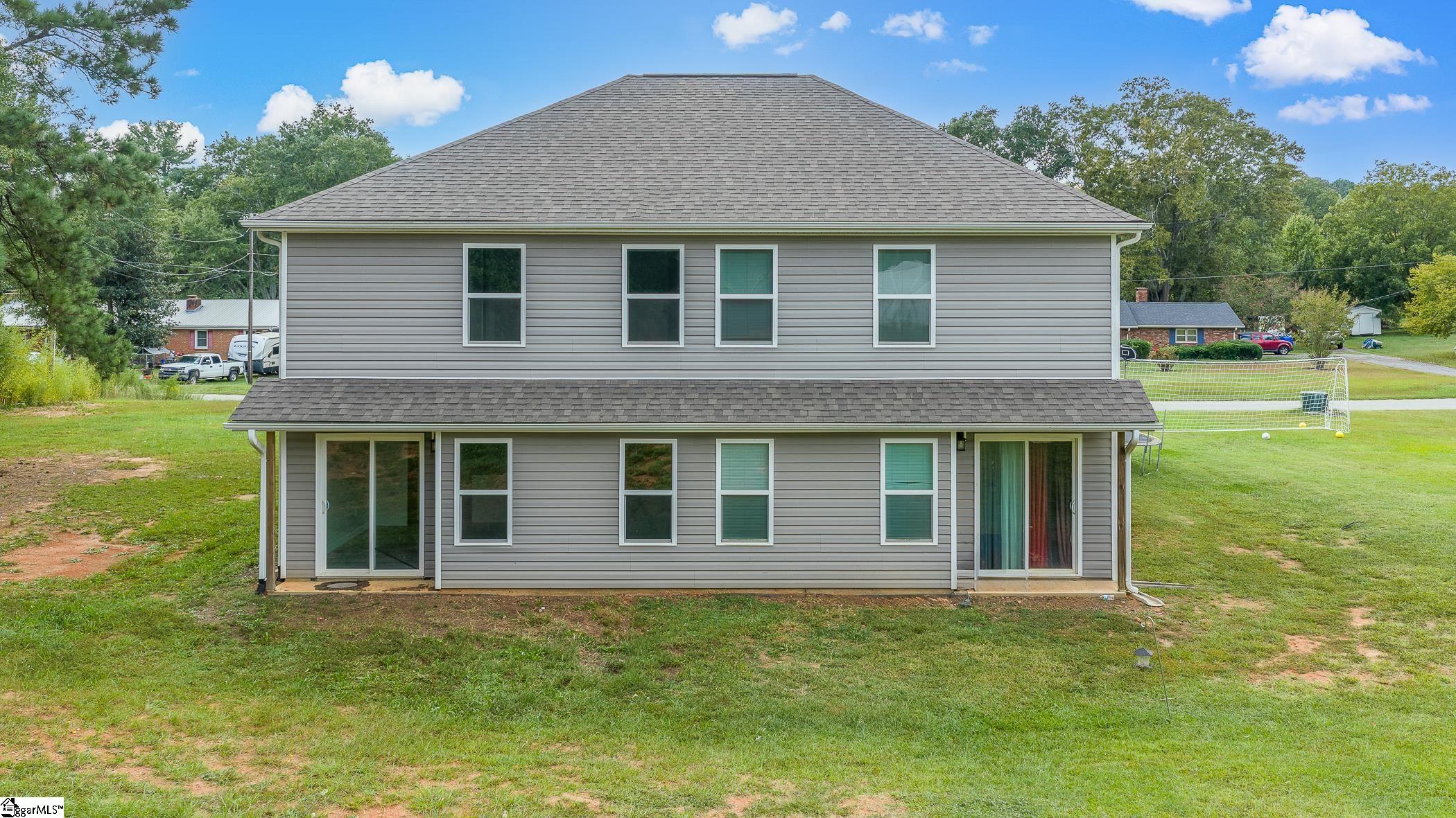 445 & 447 Burns Road Property Photo 27