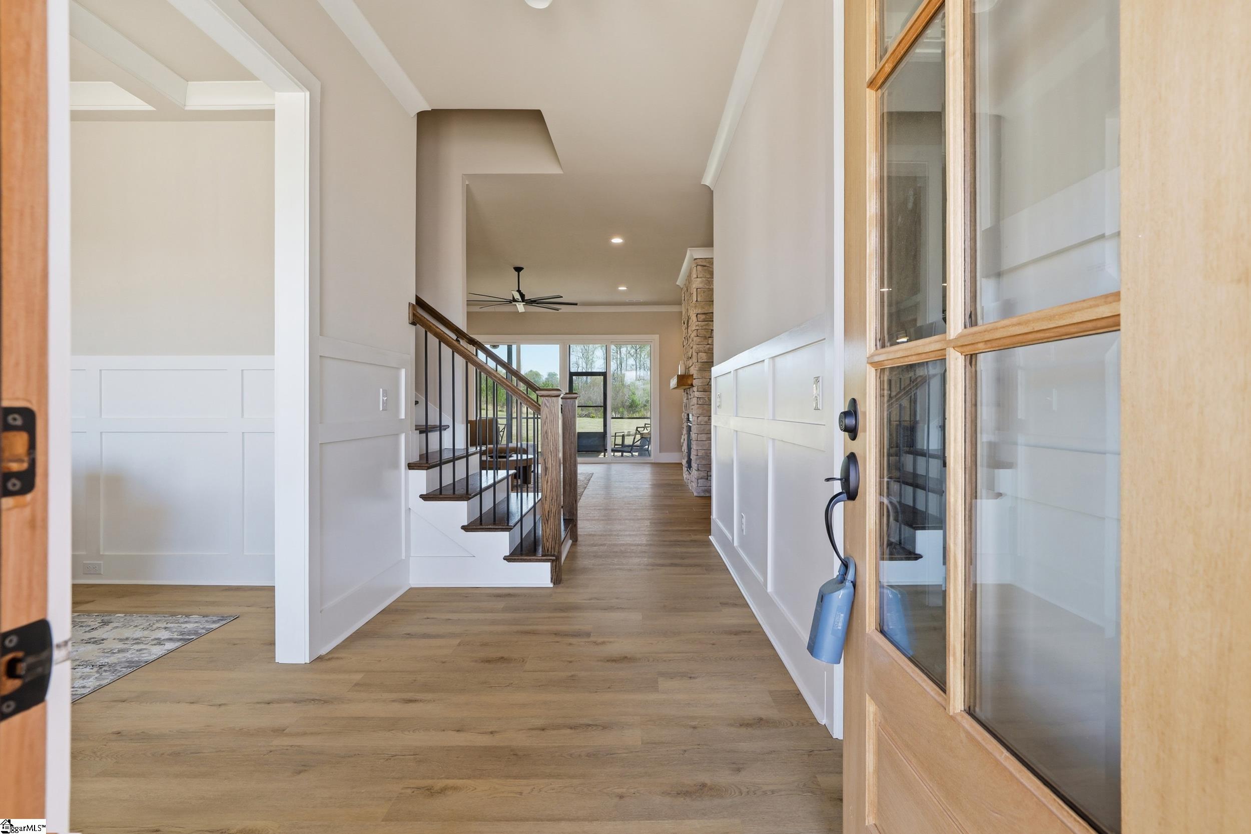 4004 Hollybank Drive Property Photo 2