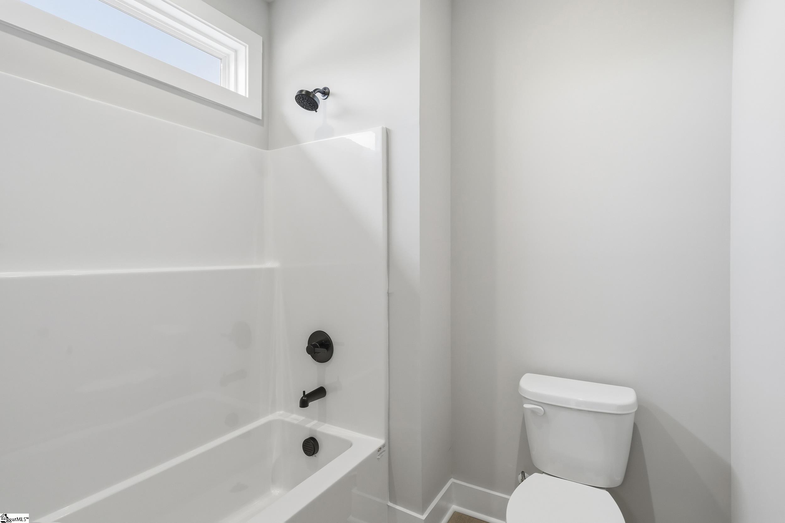 4004 Hollybank Drive Property Photo 24