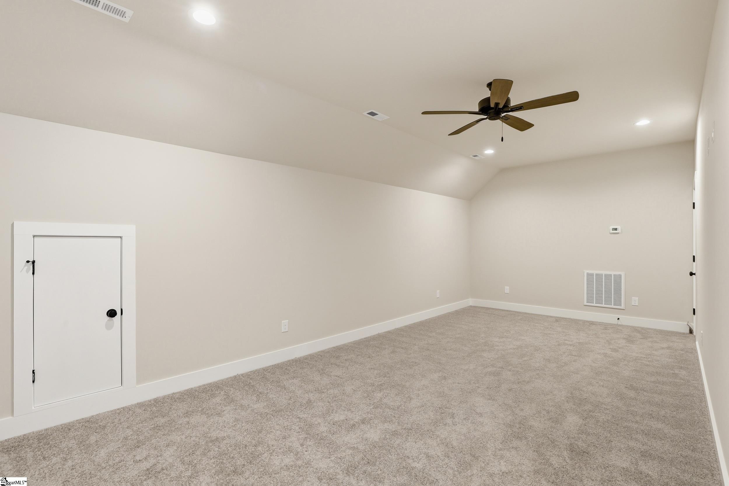 4004 Hollybank Drive Property Photo 25