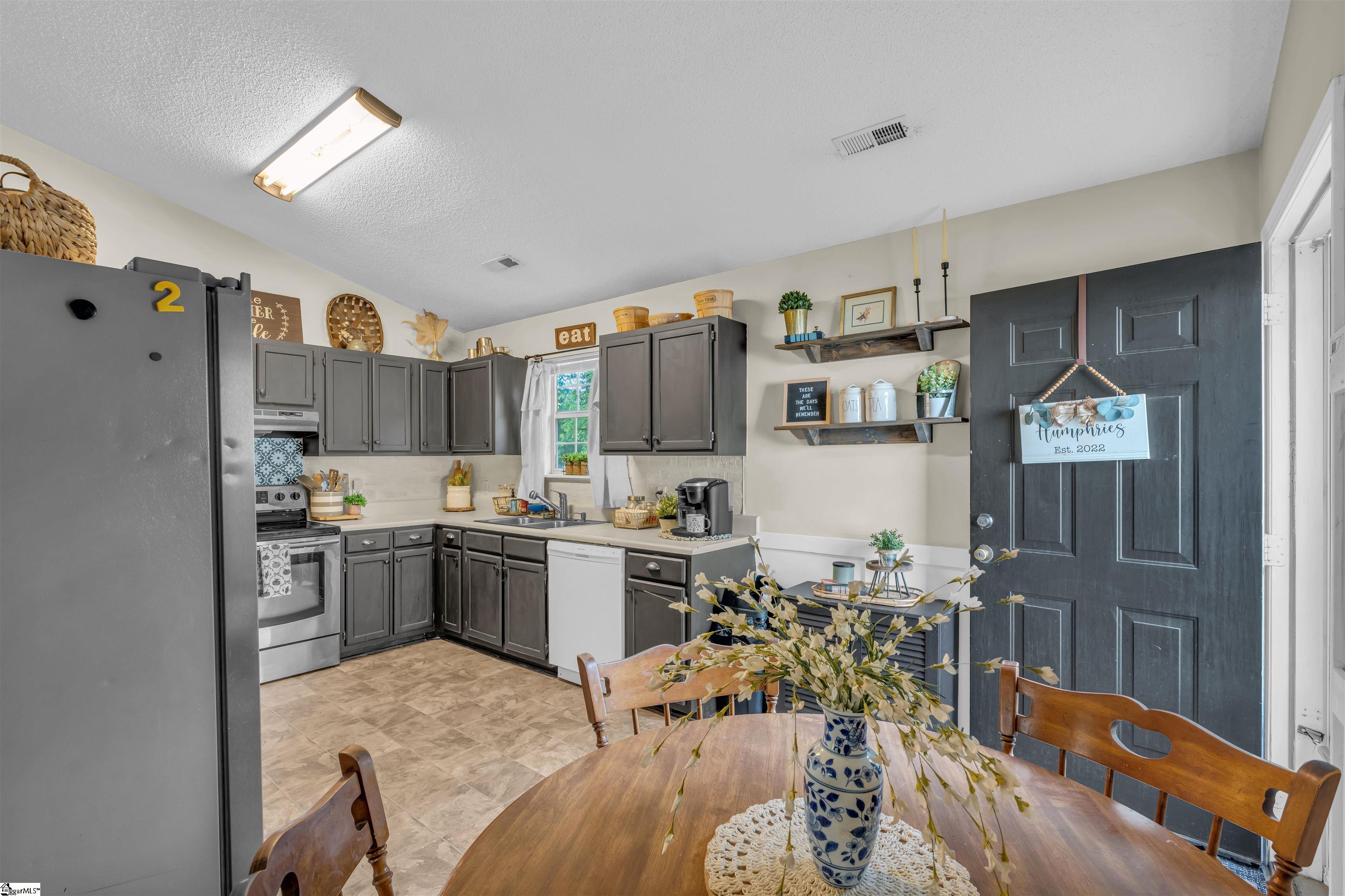 163 Old Petrie Road Property Photo 7