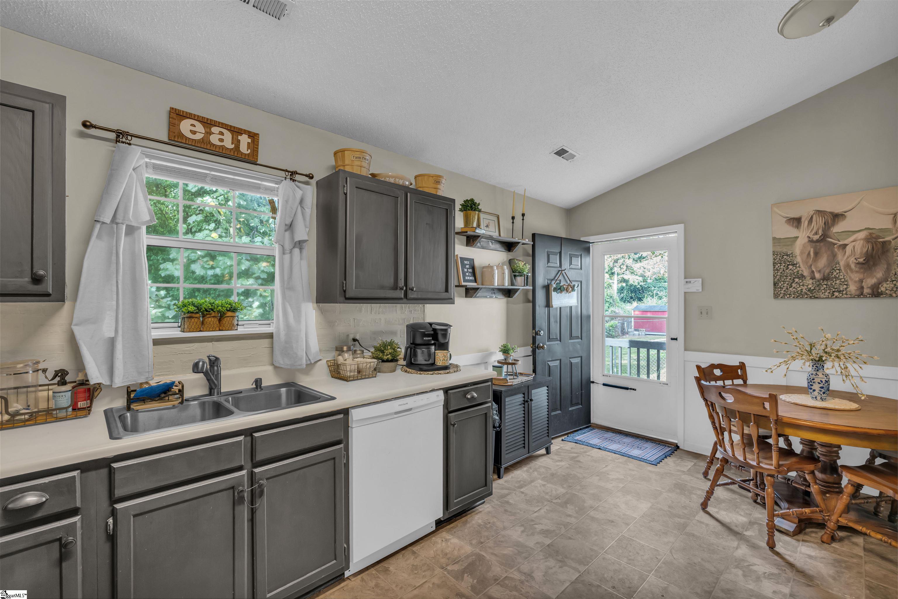 163 Old Petrie Road Property Photo 16
