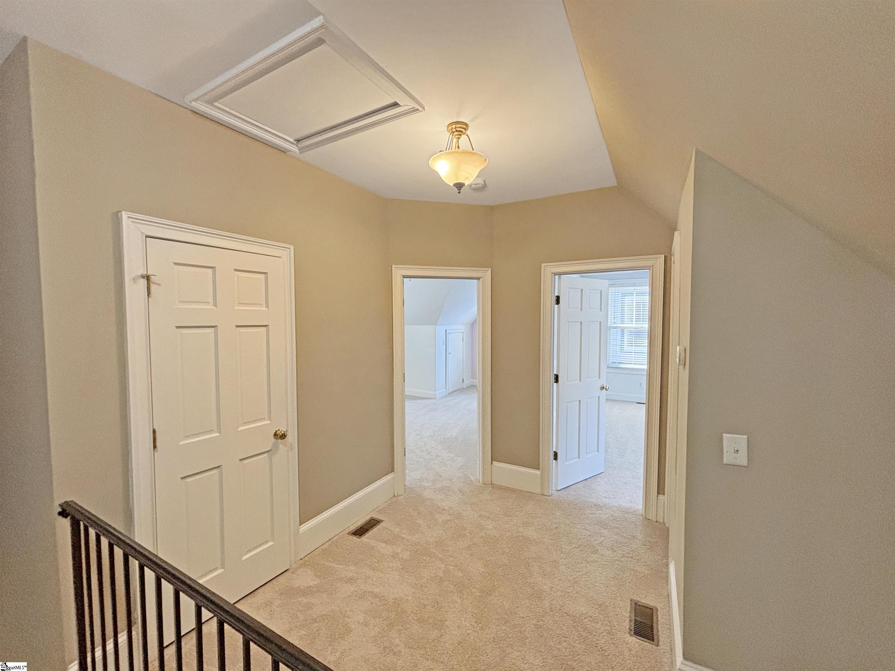 1605953 Property Photo 6