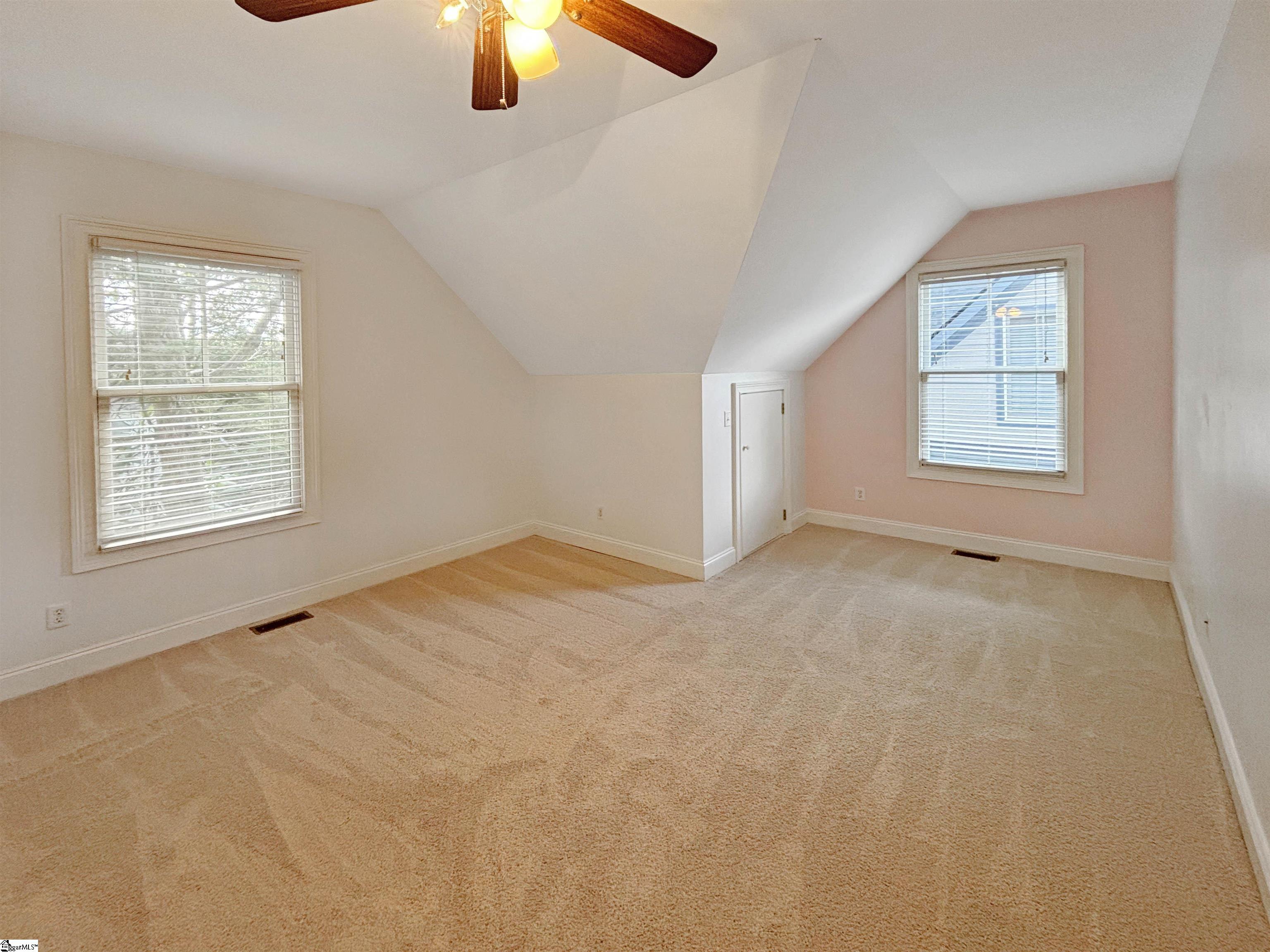 1605953 Property Photo 8