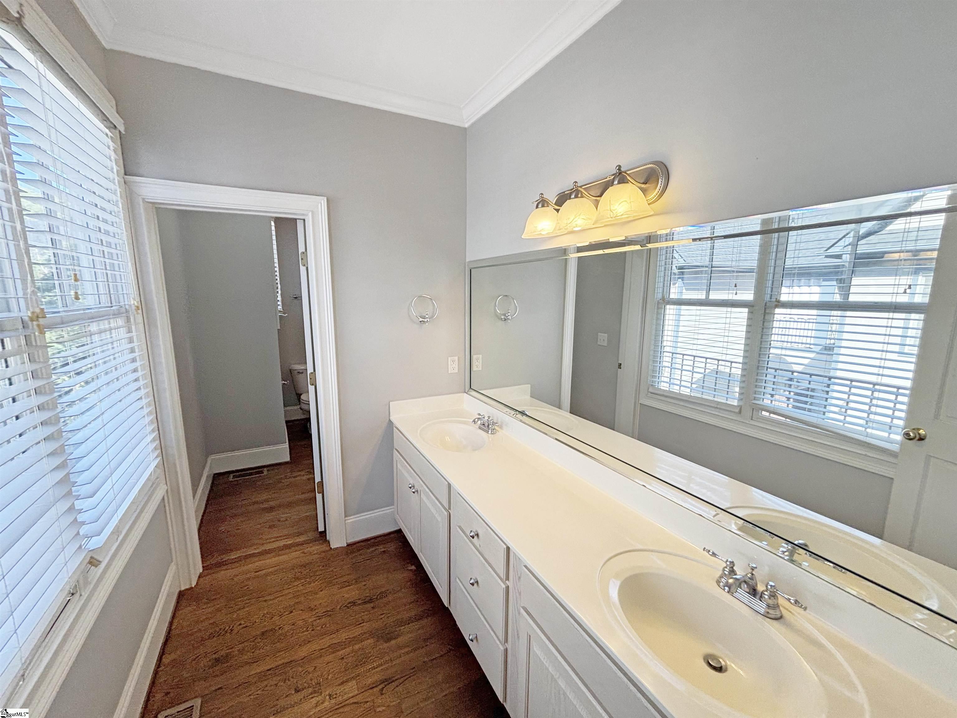1605953 Property Photo 12