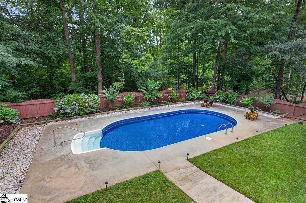112 Santee Trail Property Photo 38