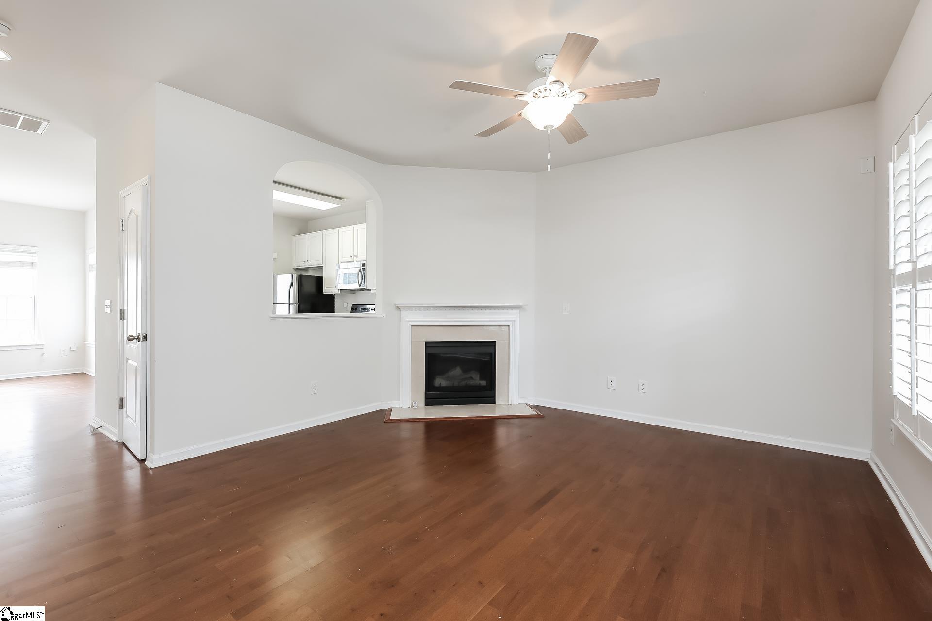 109 Pine Walk Drive Property Photo 3