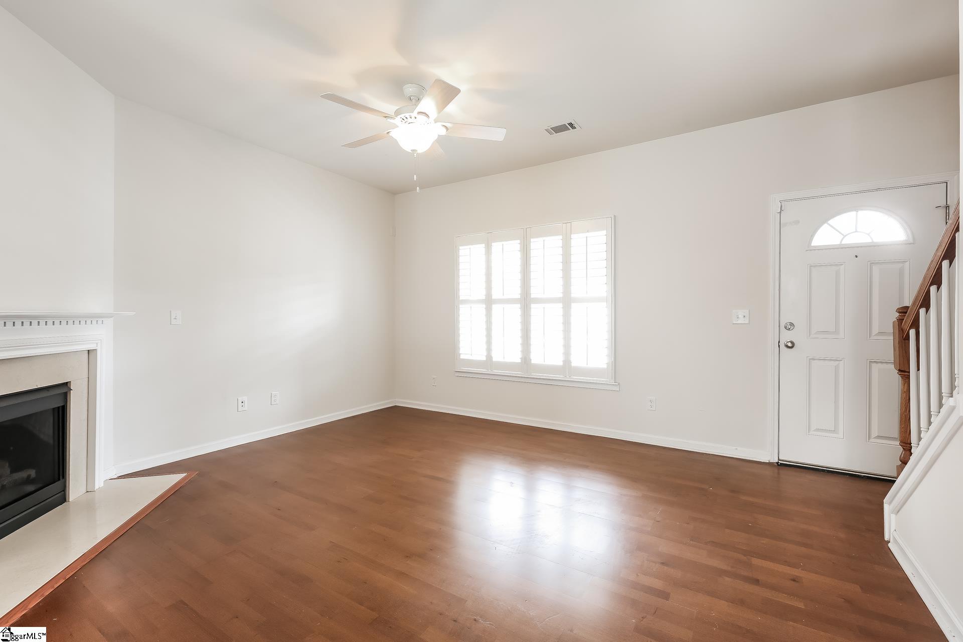 109 Pine Walk Drive Property Photo 7