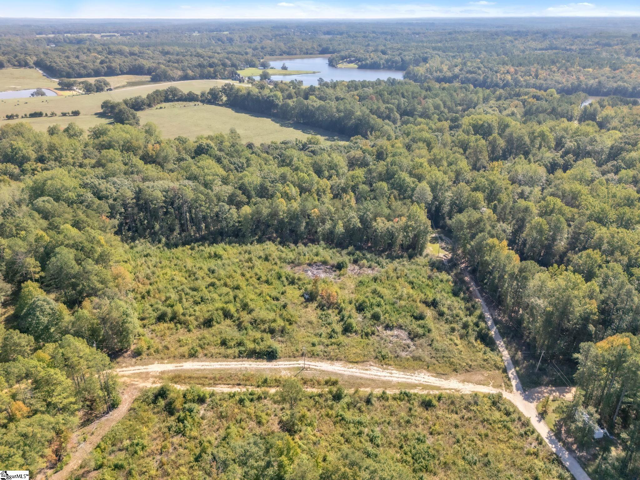 465 Willow Creek Drive Property Photo 4