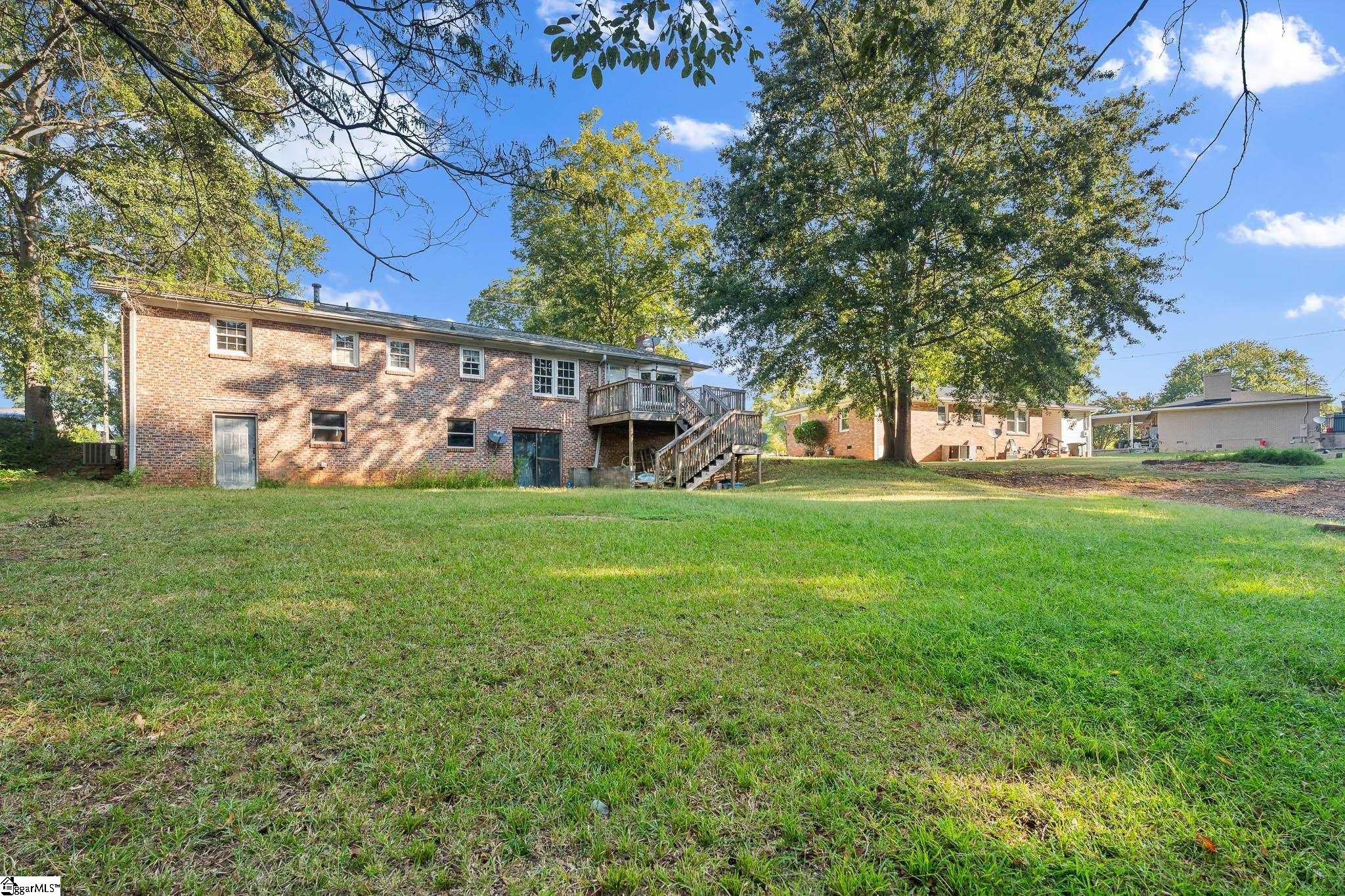 714 Evelyn Drive Property Photo 3