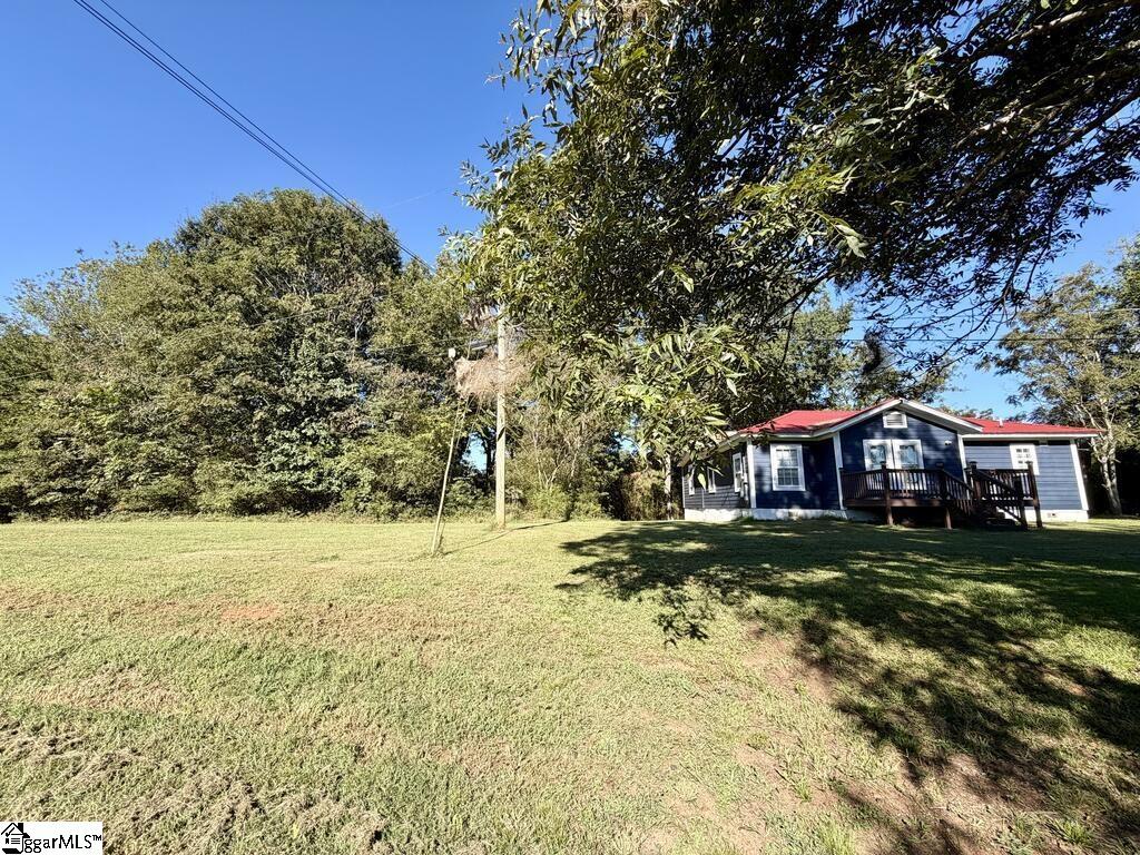 242 Taylor Town Road Property Photo 5