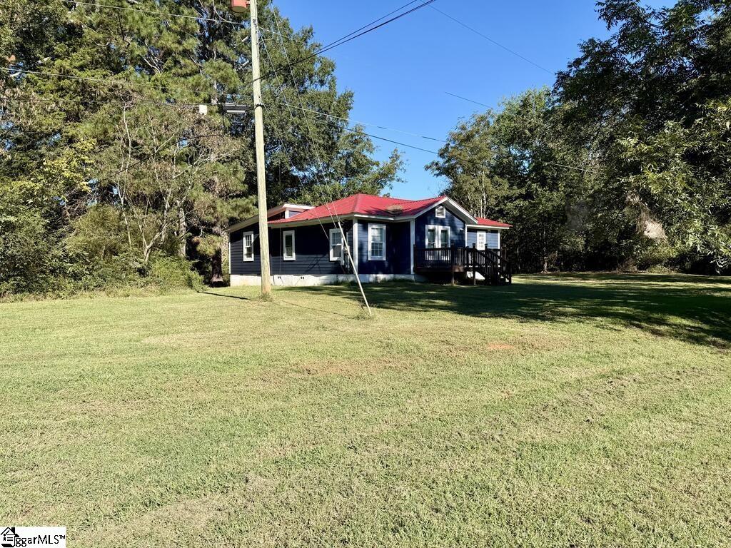 242 Taylor Town Road Property Photo 6