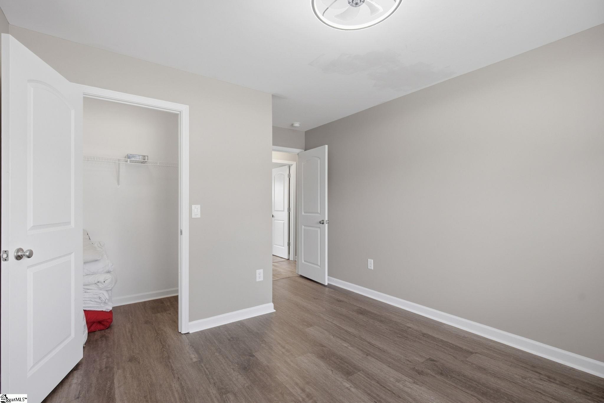 105 Ashington Drive Property Photo 34