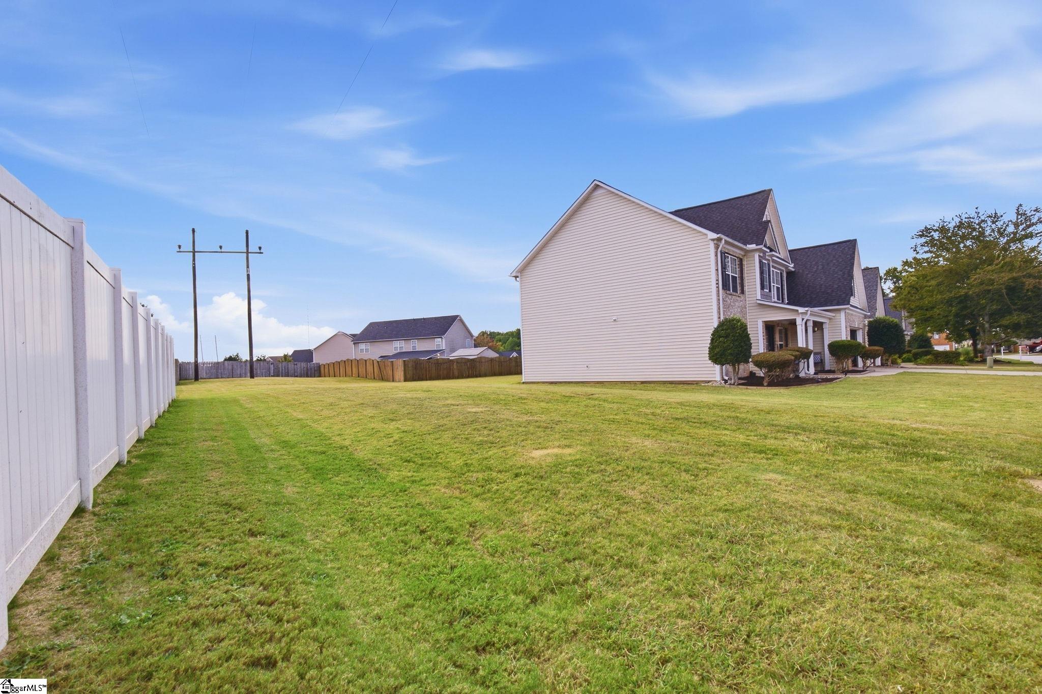 105 Ashington Drive Property Photo 42