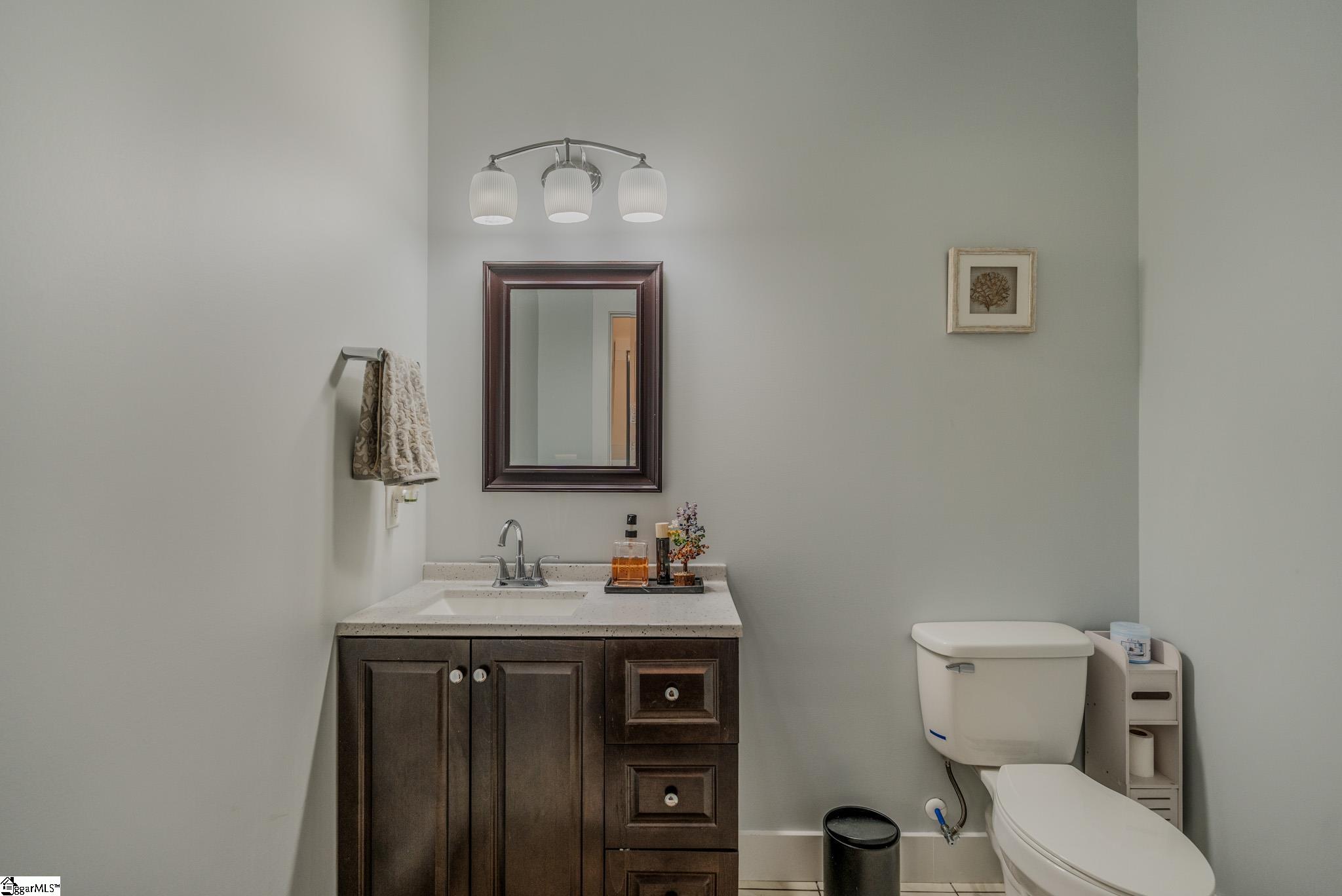 101 S Valley Lane Property Photo 22