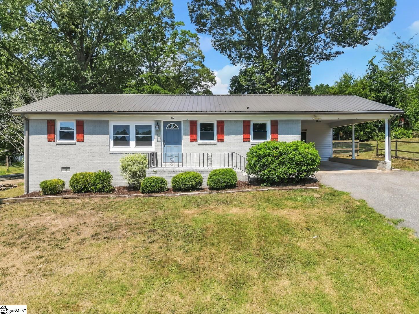 116 Valley Drive Property Photo 1