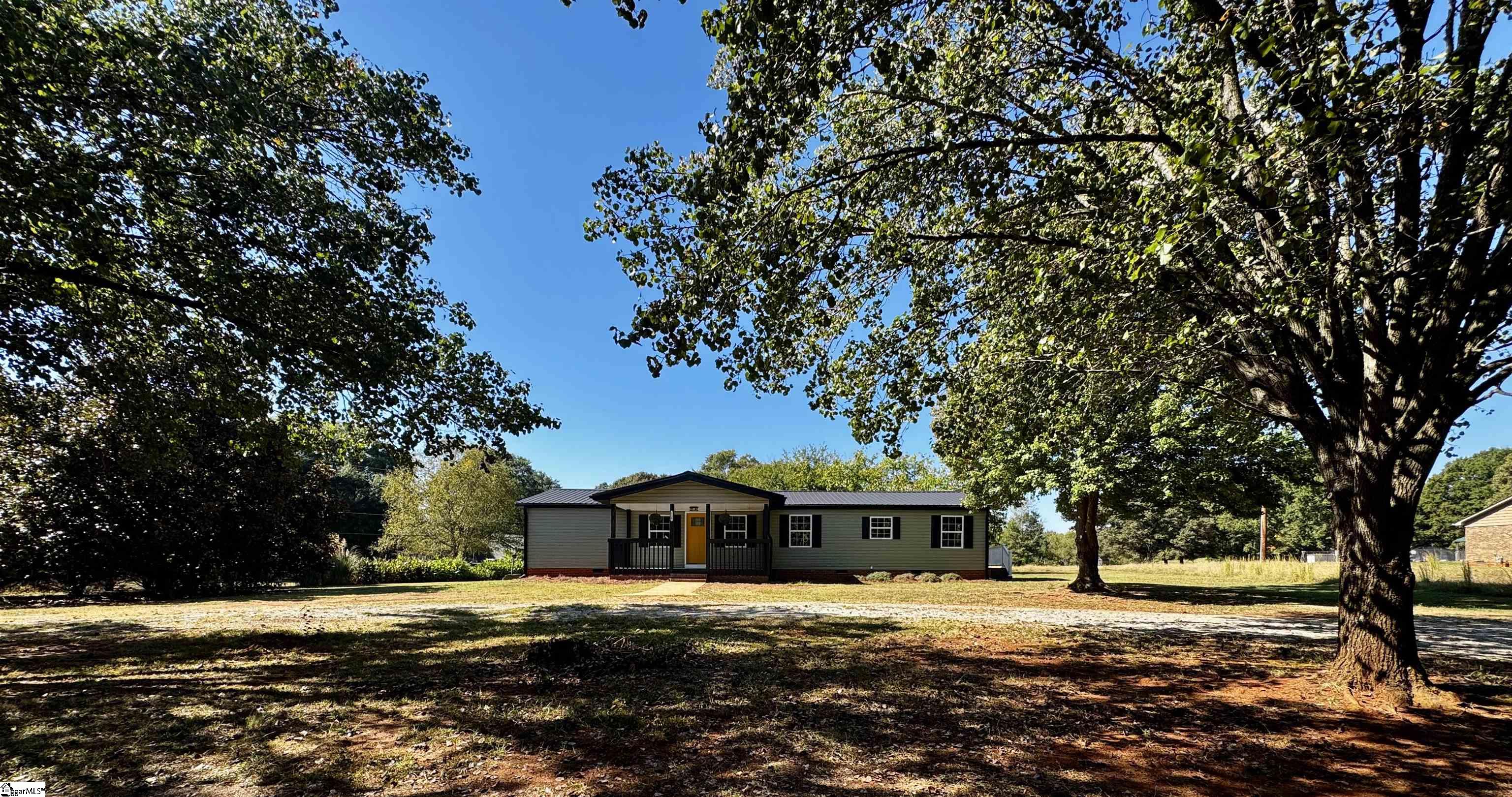 710 E Victor Hill Road Property Photo 4
