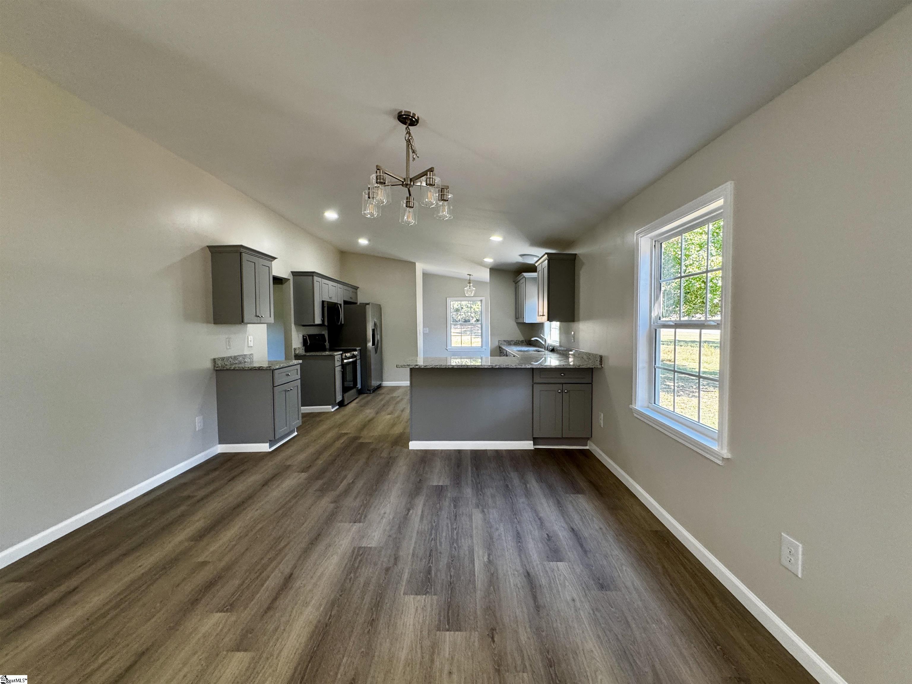 710 E Victor Hill Road Property Photo 6