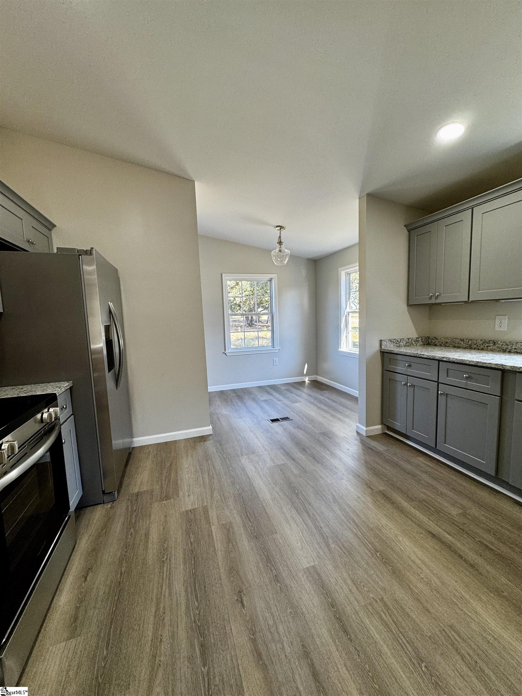 710 E Victor Hill Road Property Photo 7