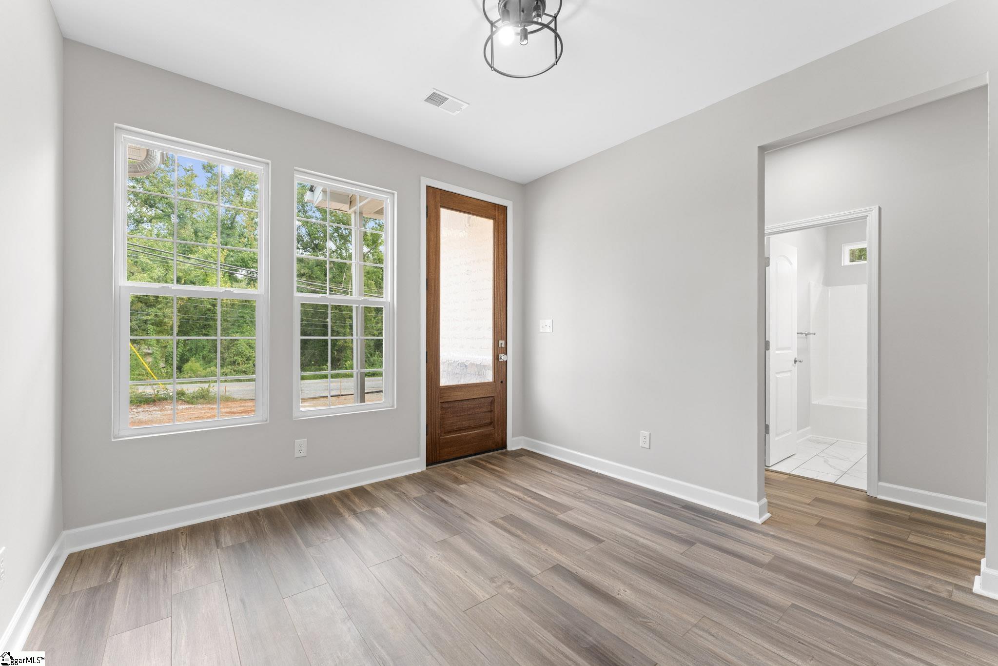 1003 Grace Street Property Photo 6