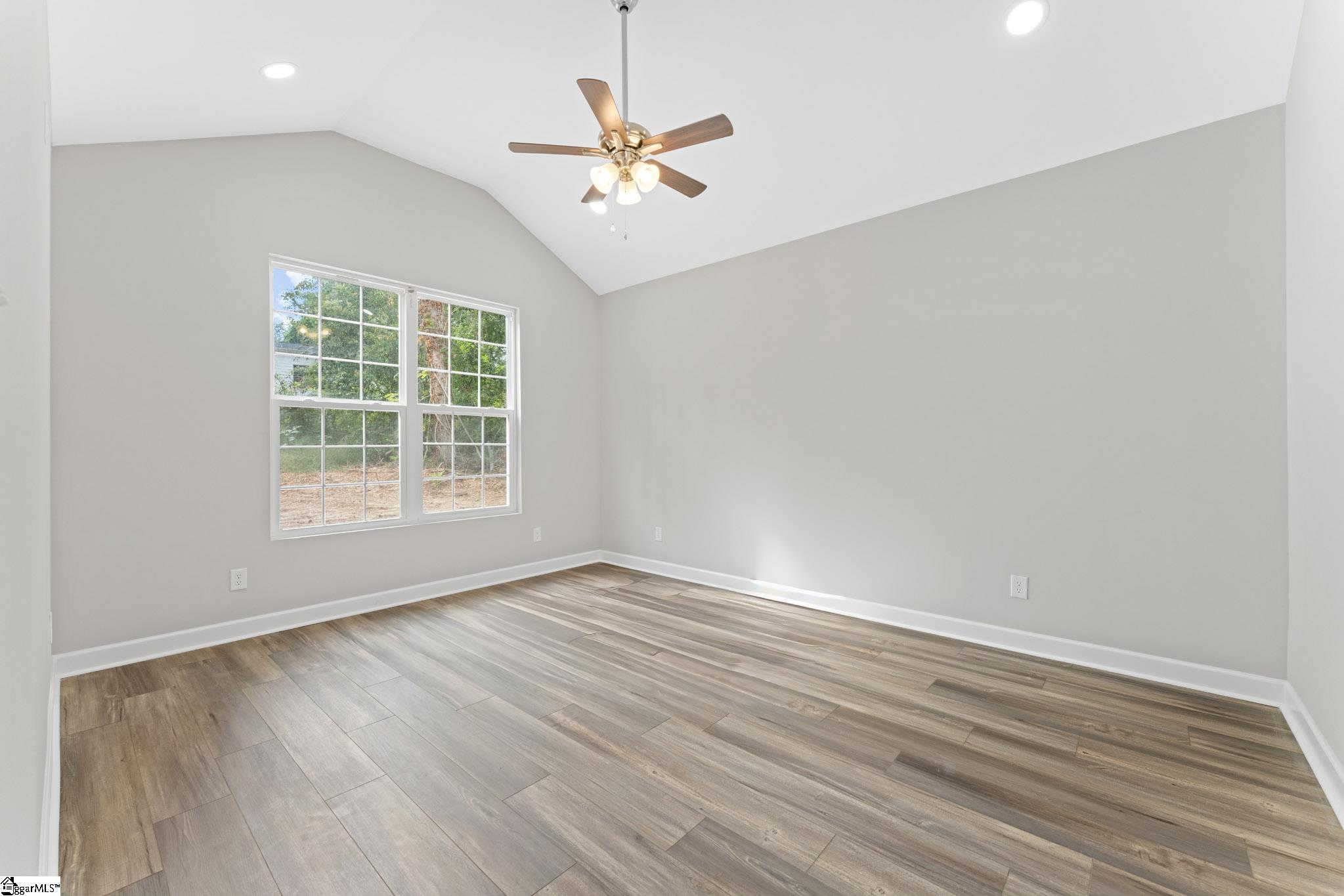 1003 Grace Street Property Photo 28