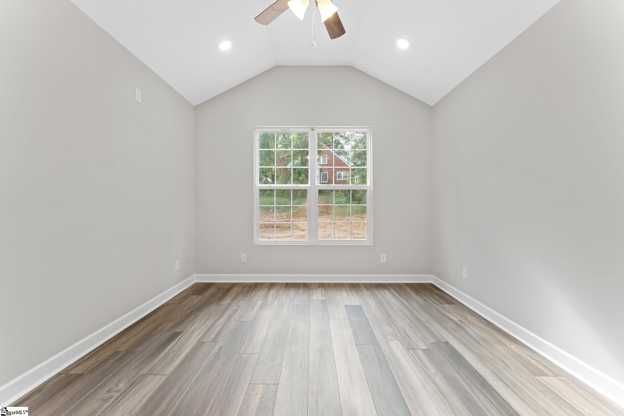 1003 Grace Street Property Photo 31