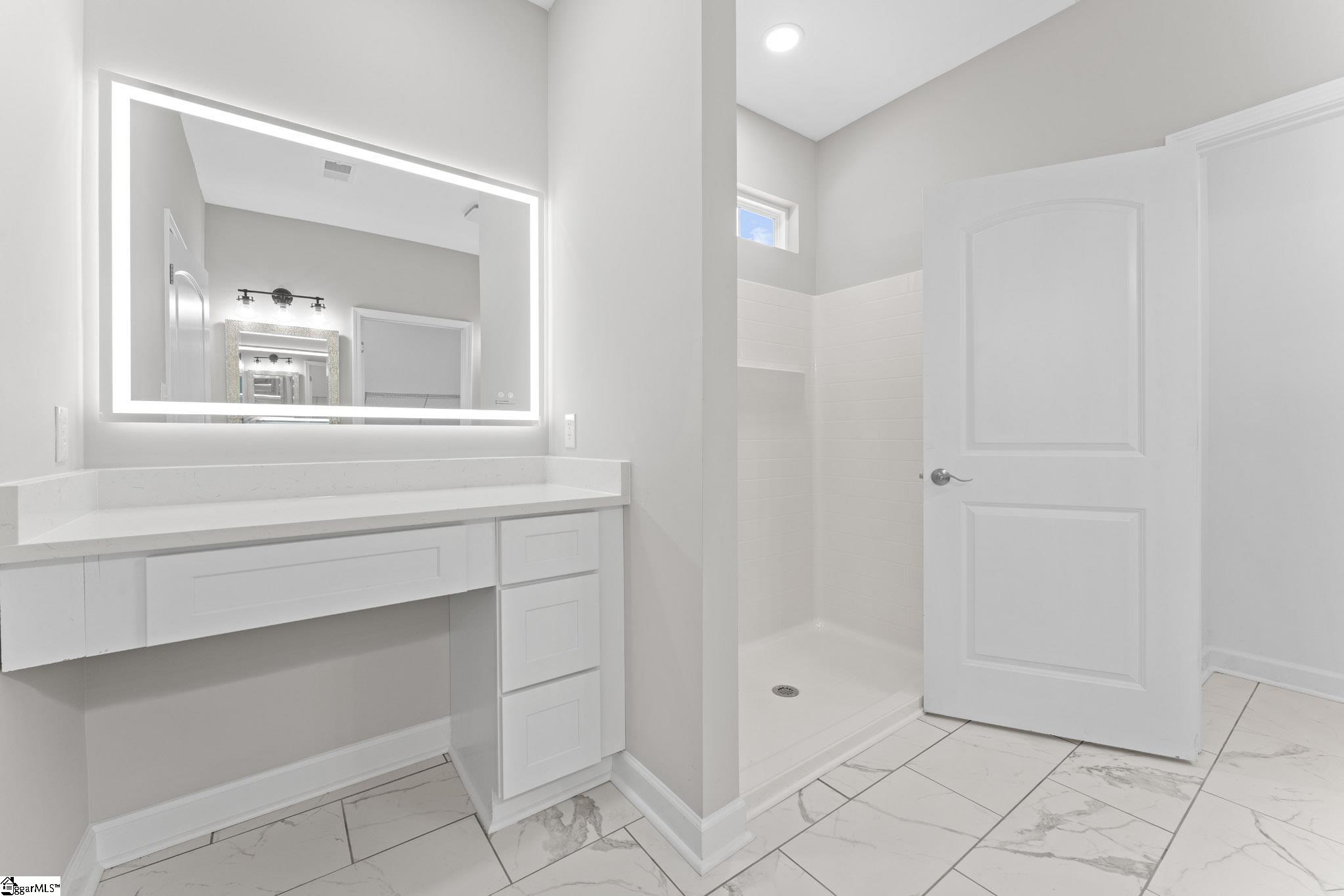 1003 Grace Street Property Photo 34