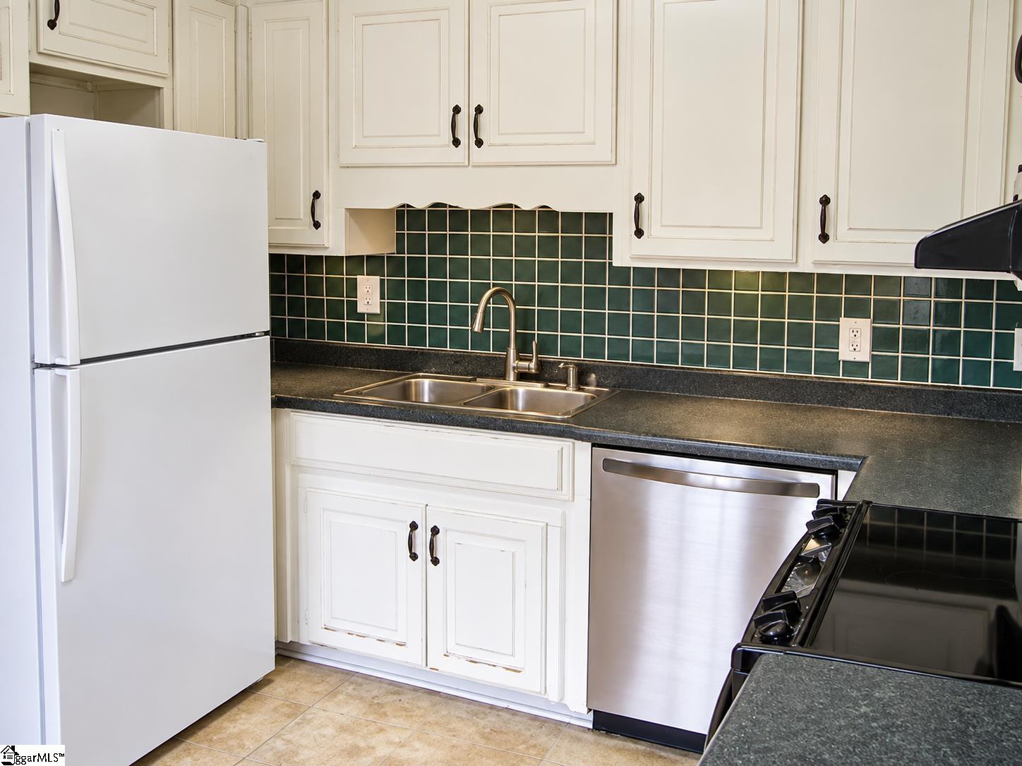 2068 Washington Road Property Photo 3