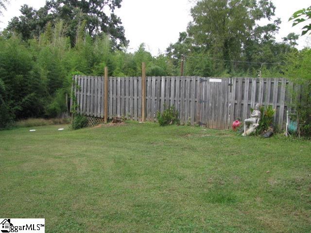 2068 Washington Road Property Photo 7