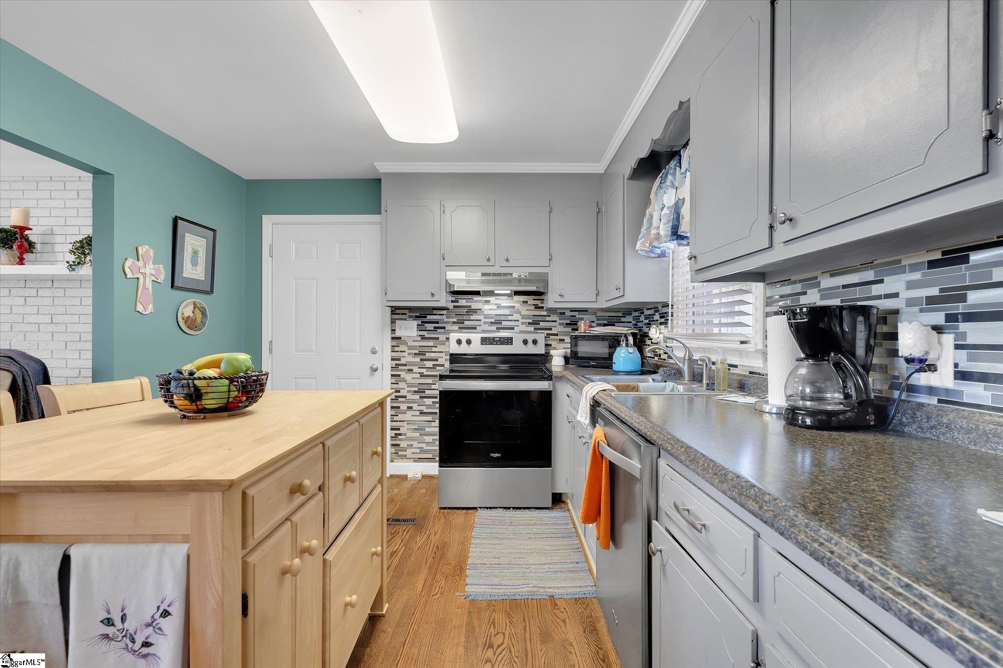 502 Rampey Street Property Photo 12