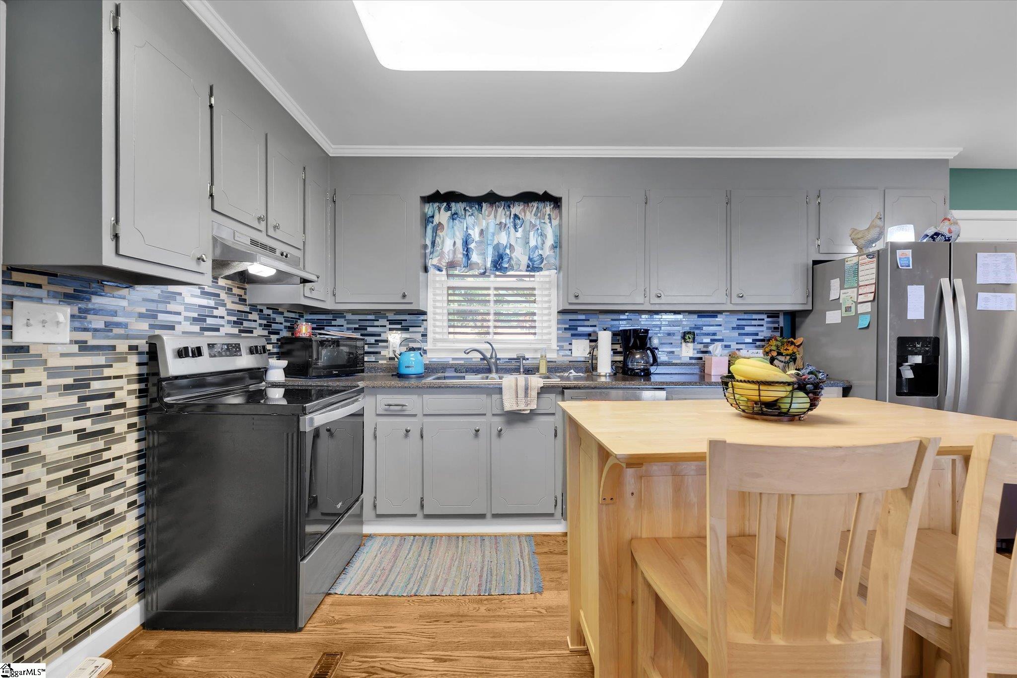 502 Rampey Street Property Photo 15
