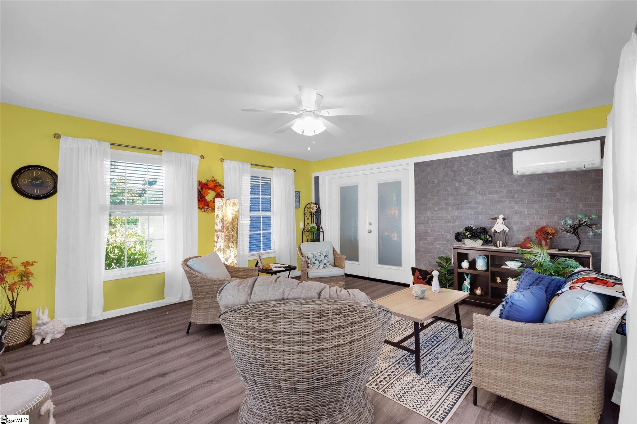 502 Rampey Street Property Photo 25