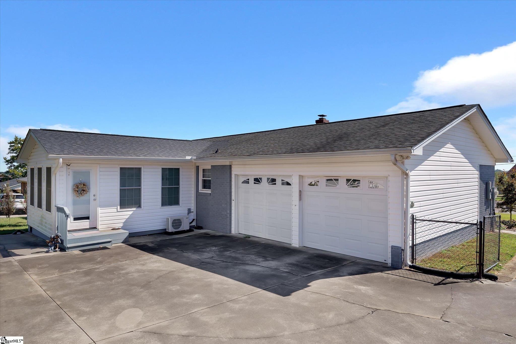 502 Rampey Street Property Photo 28