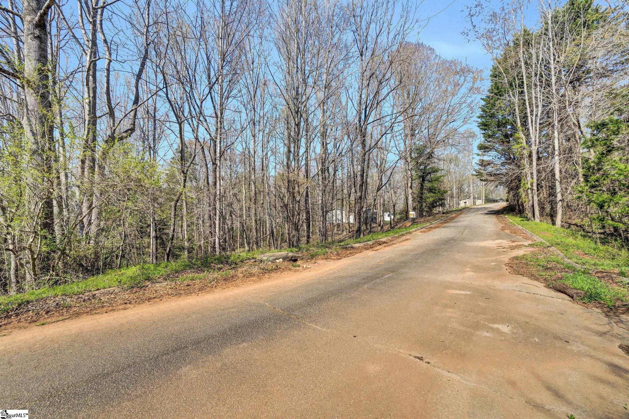 404 Thornbury Ridge Property Photo 1