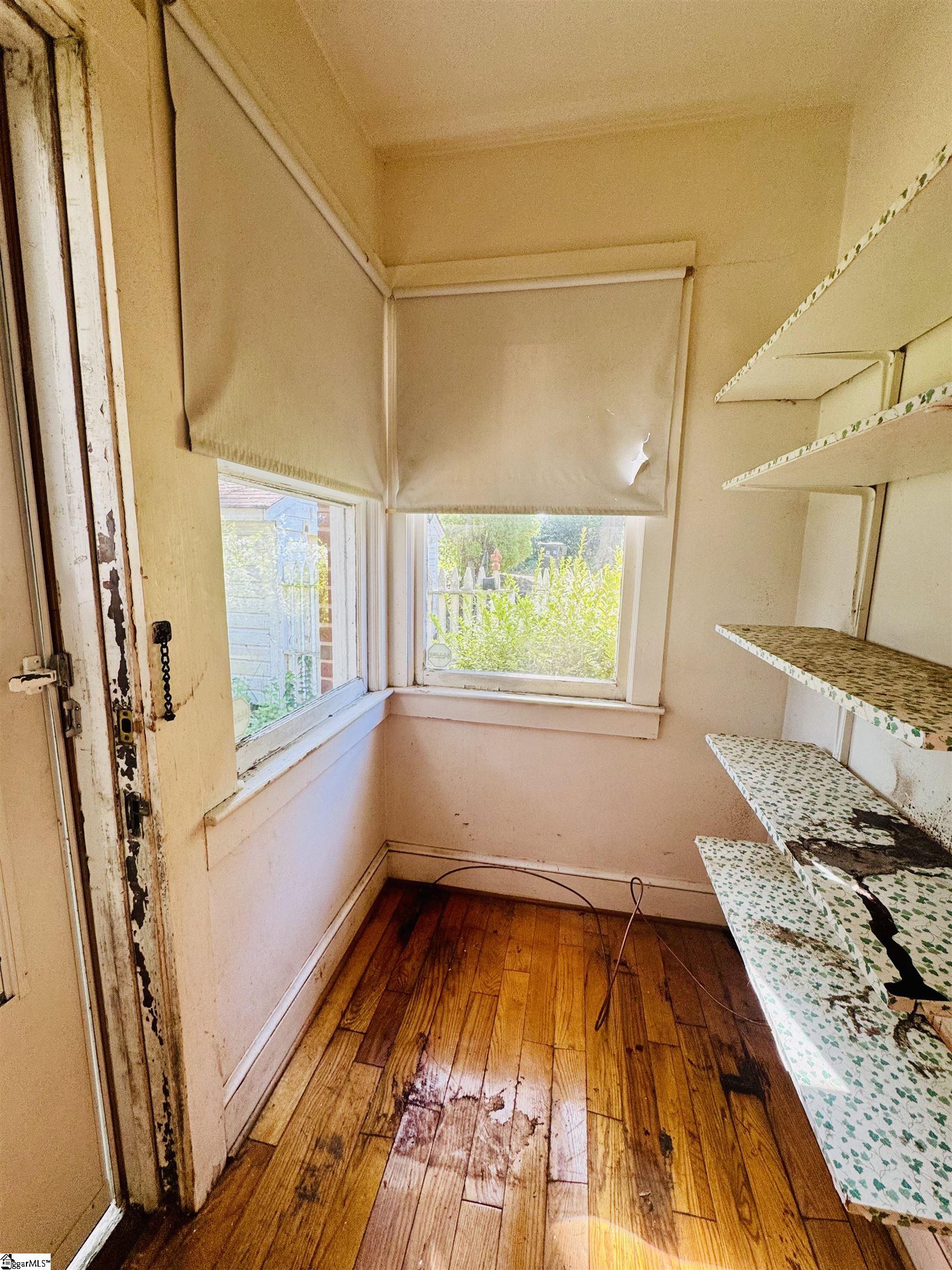 302 Chestnut Street Property Photo 17