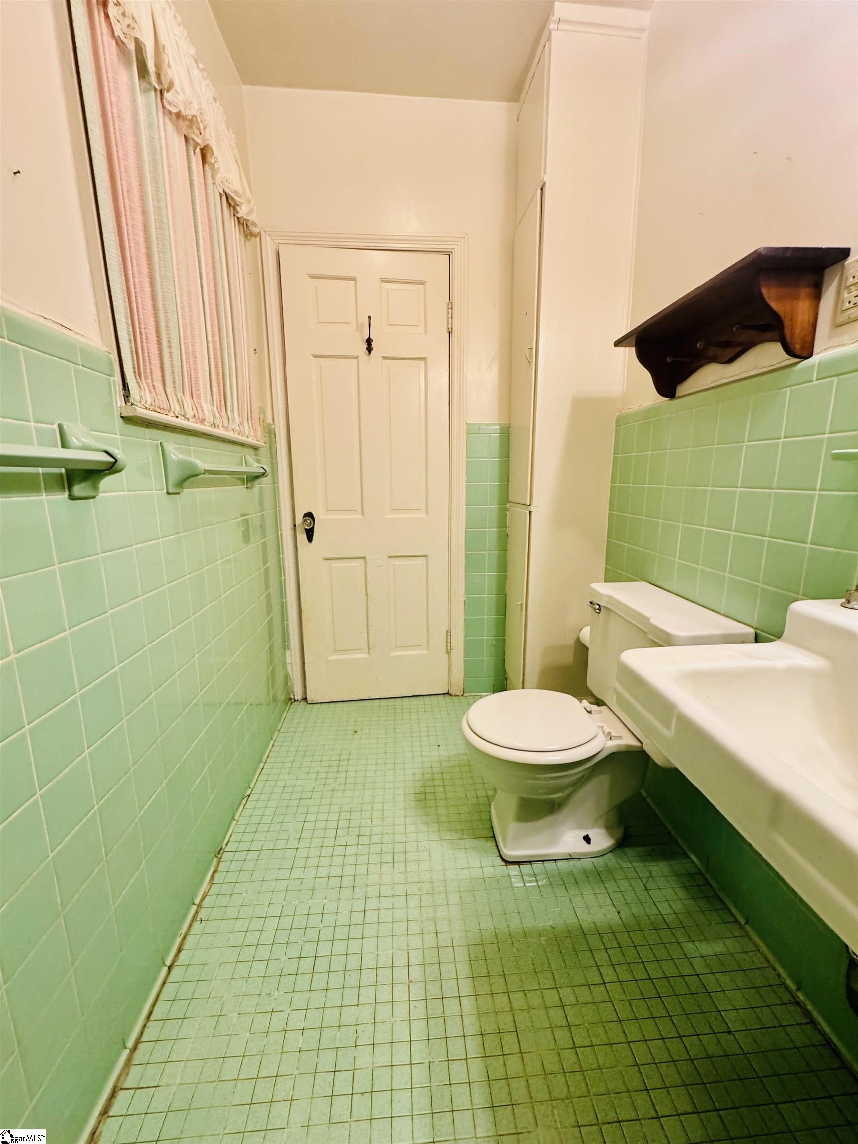 302 Chestnut Street Property Photo 24