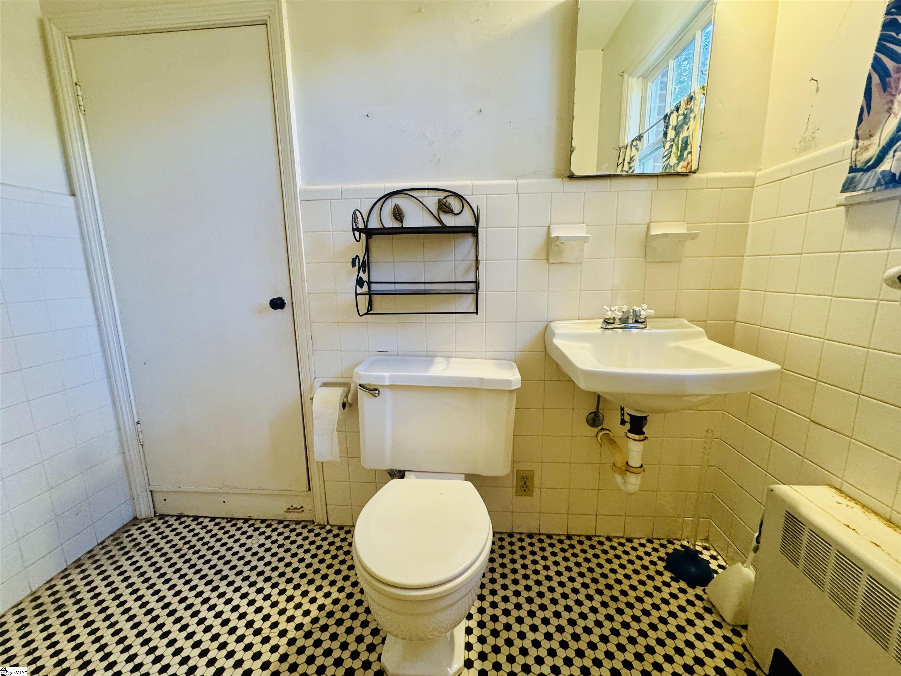 302 Chestnut Street Property Photo 36