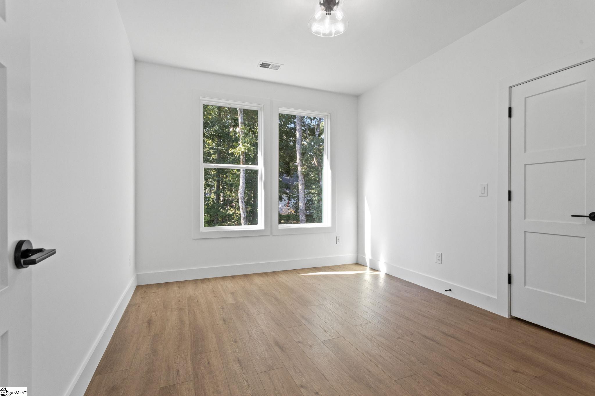 1 Inverrary Drive Property Photo 15
