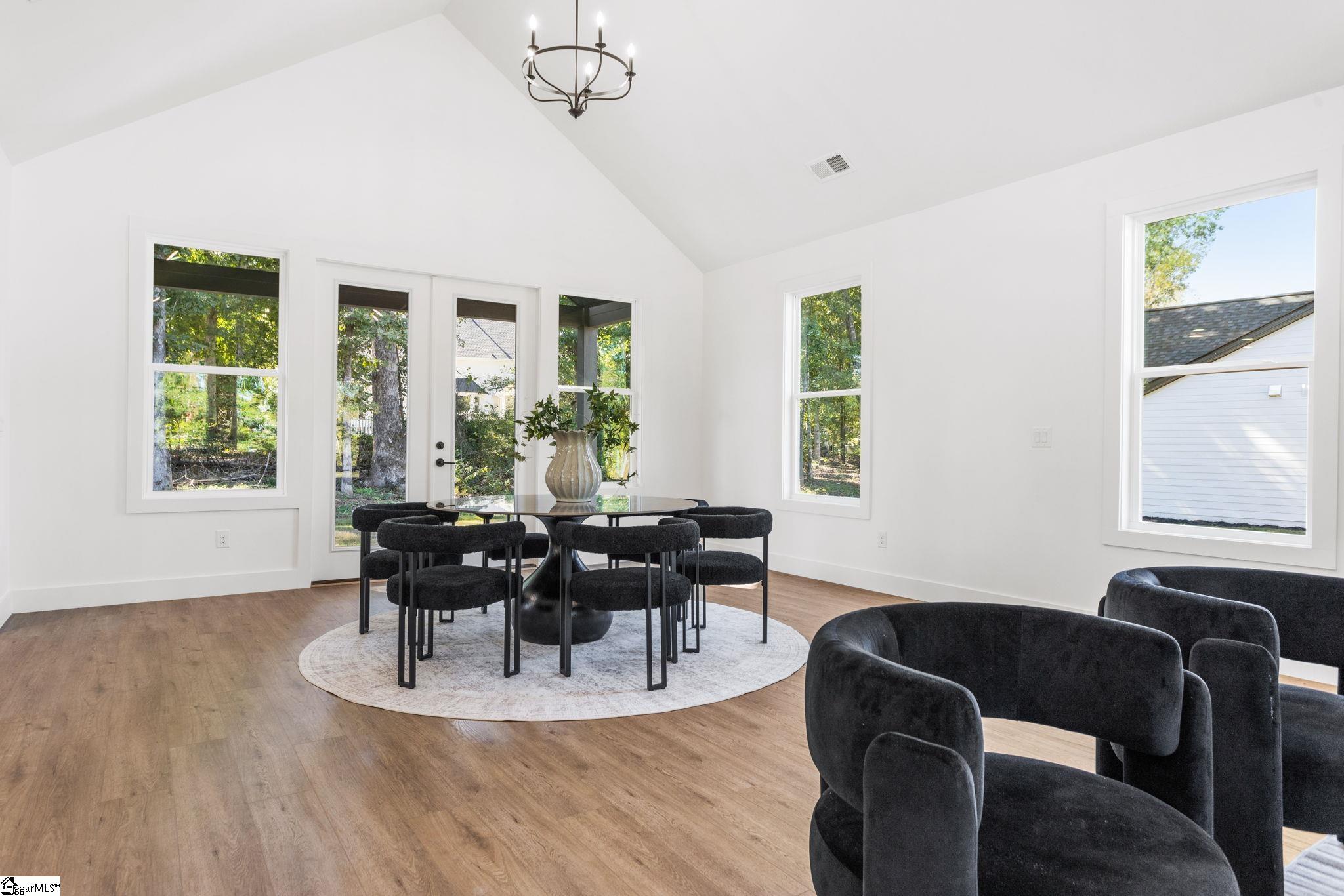 1 Inverrary Drive Property Photo 18