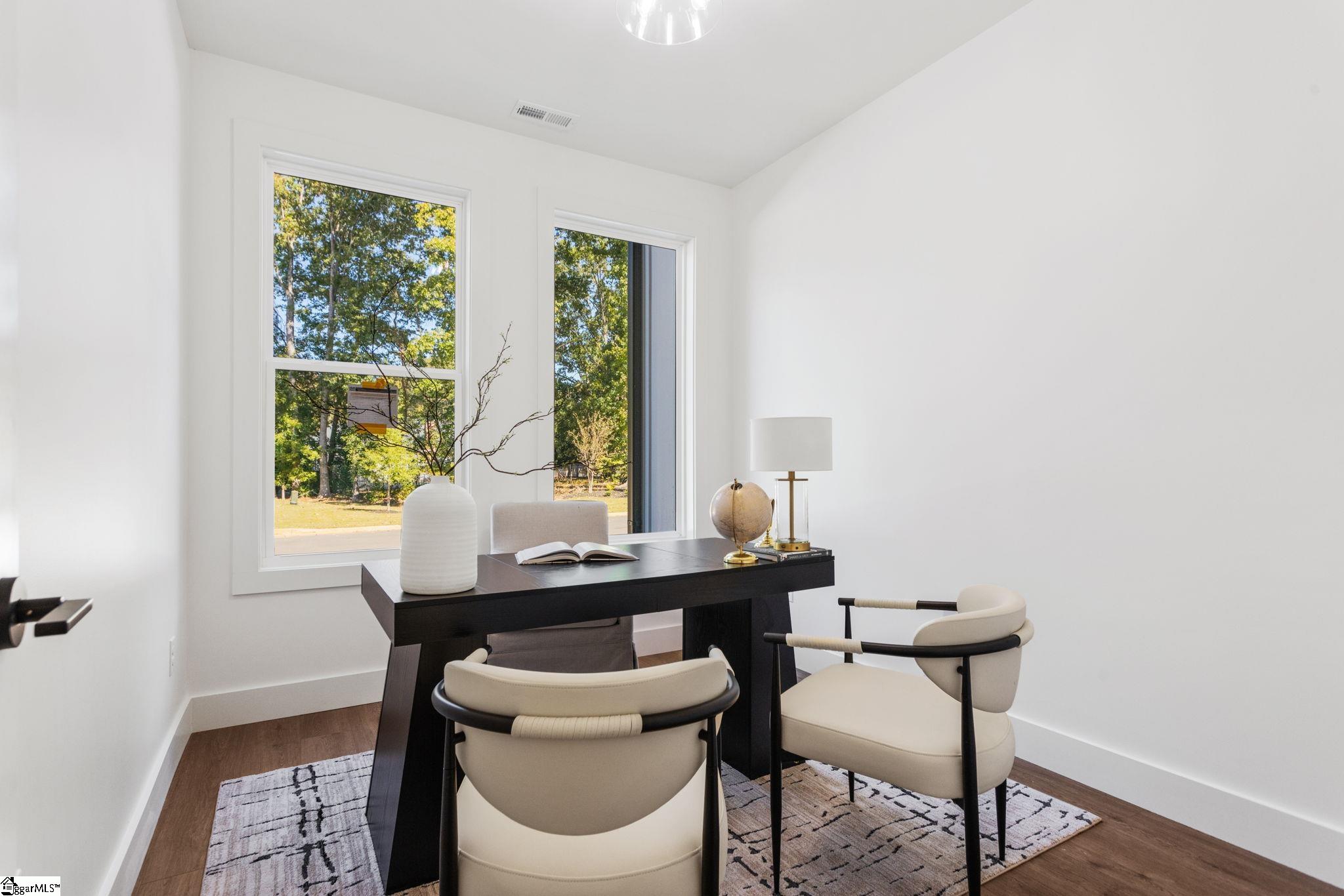 1 Inverrary Drive Property Photo 25