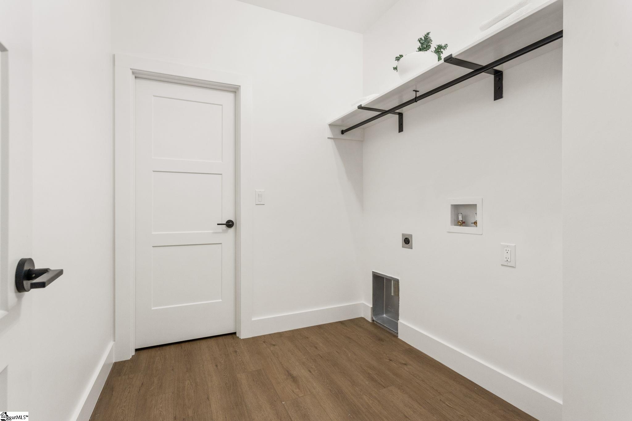 1 Inverrary Drive Property Photo 29