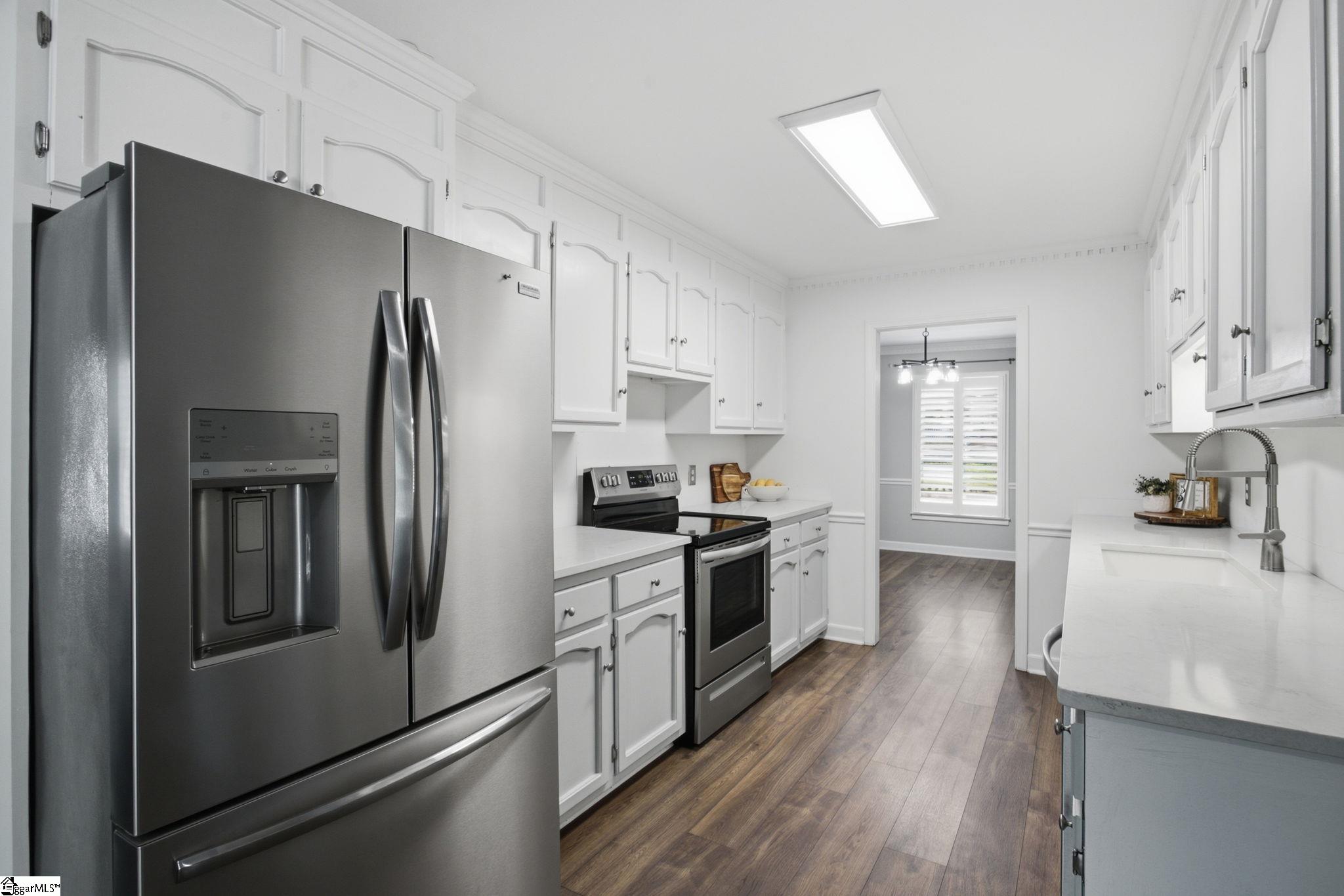 107 E Tugaloo Court Property Photo 8