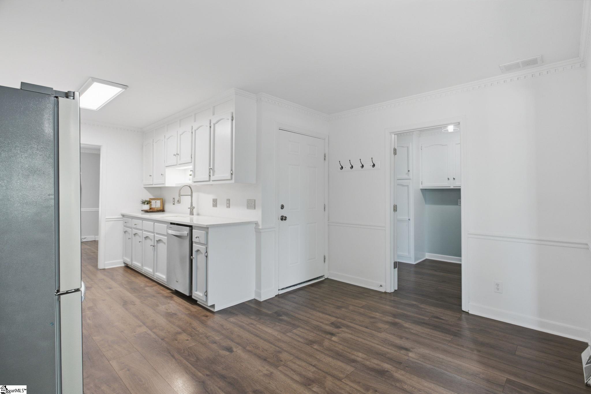 107 E Tugaloo Court Property Photo 11