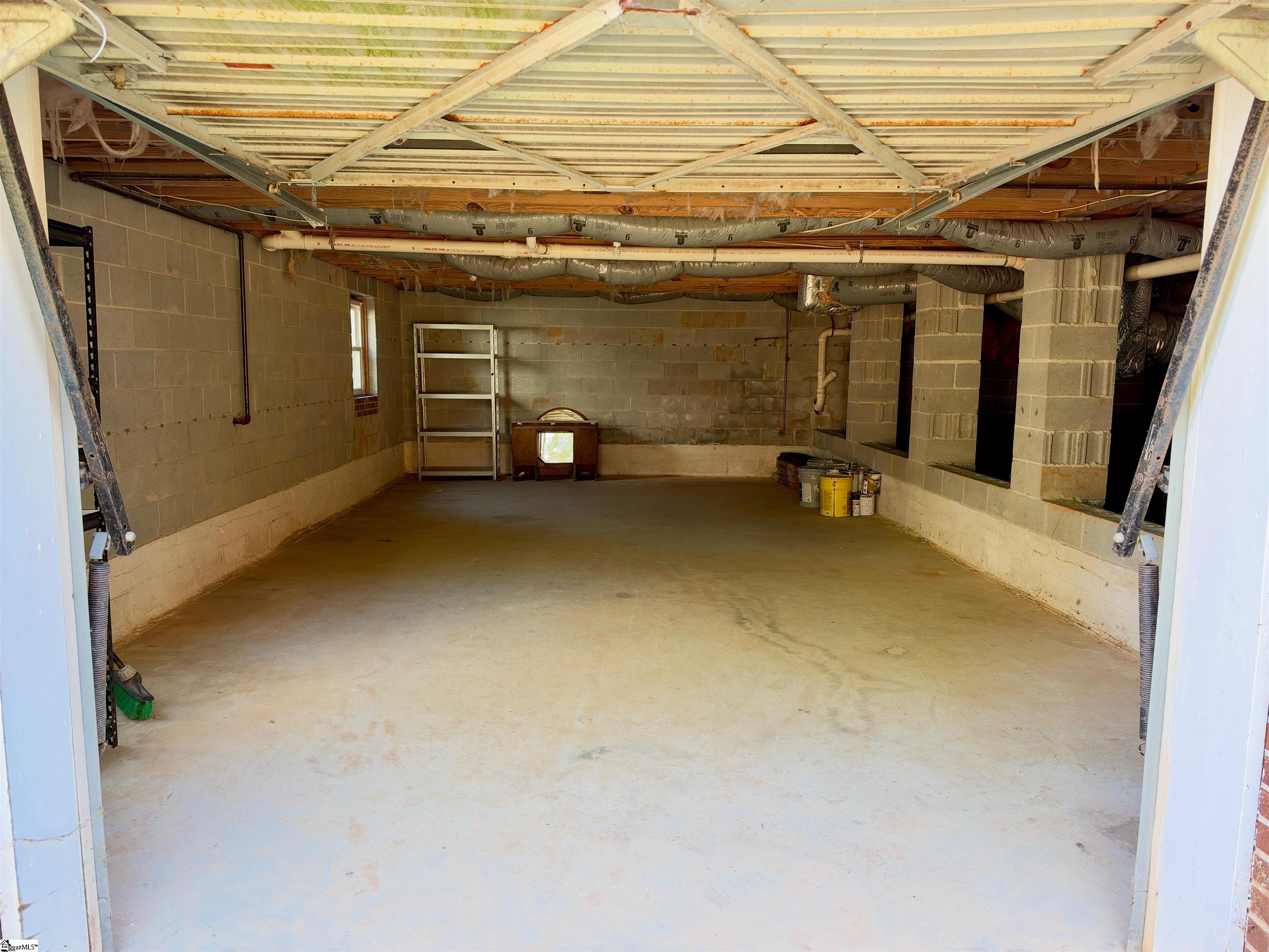 107 E Tugaloo Court Property Photo 44