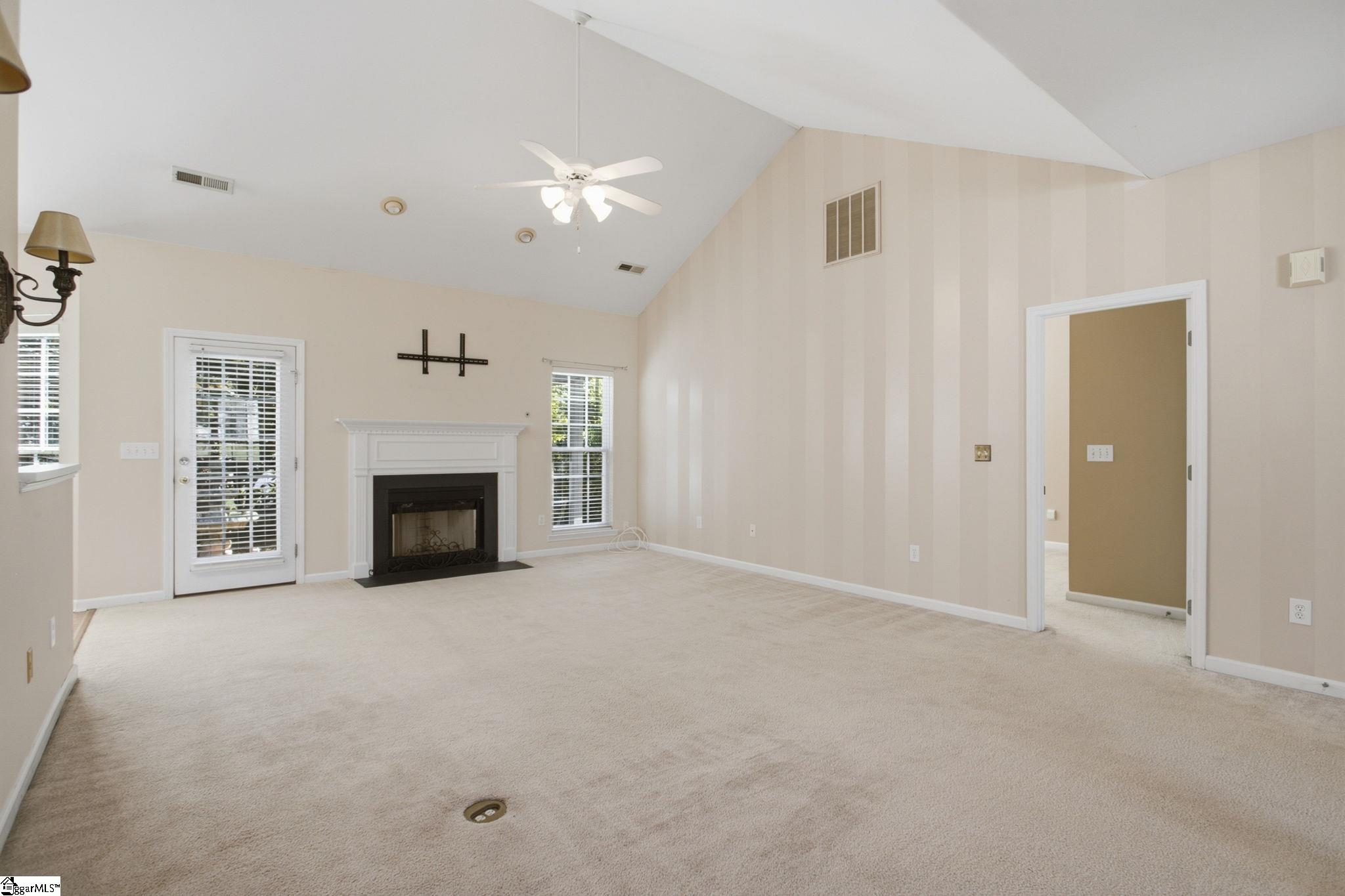 10 Coachwhip Court Property Photo 4